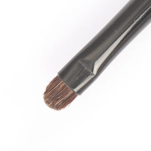 Detail Small Oval Brush | Kinetics Cosmetics