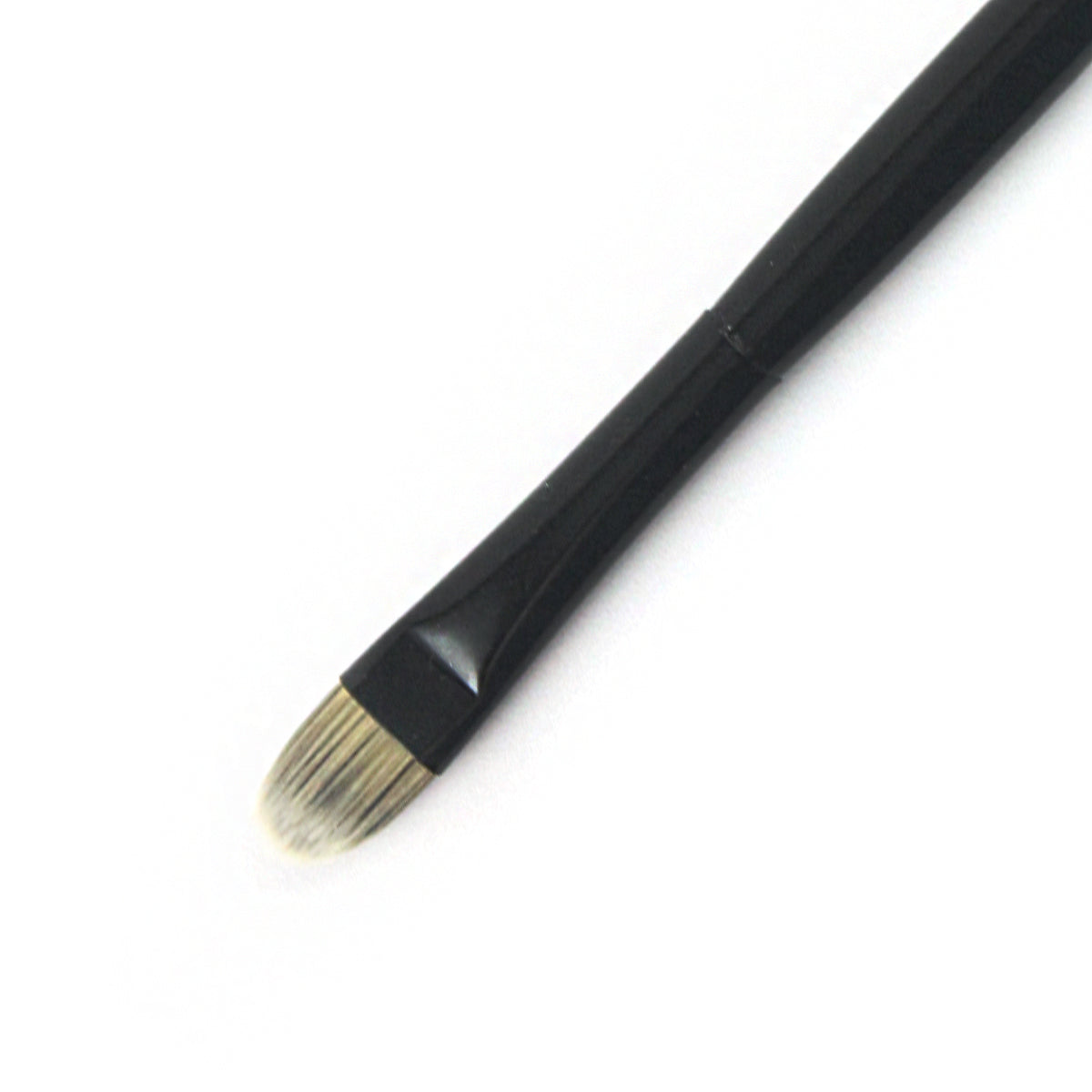 Concealer Makeup Brush | Kinetics Cosmetics